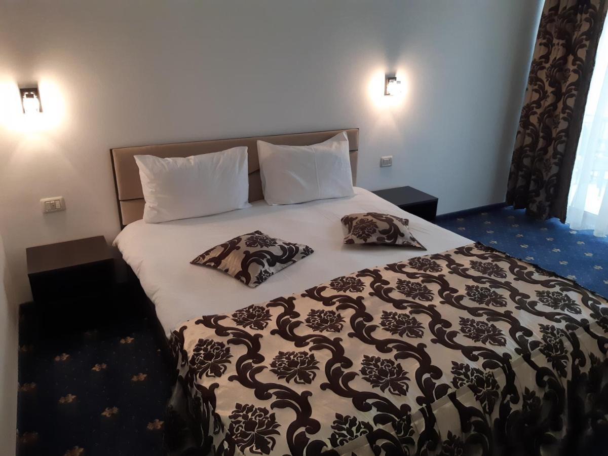 Hotel Ro&Mario Barlad Bîrlad المظهر الخارجي الصورة